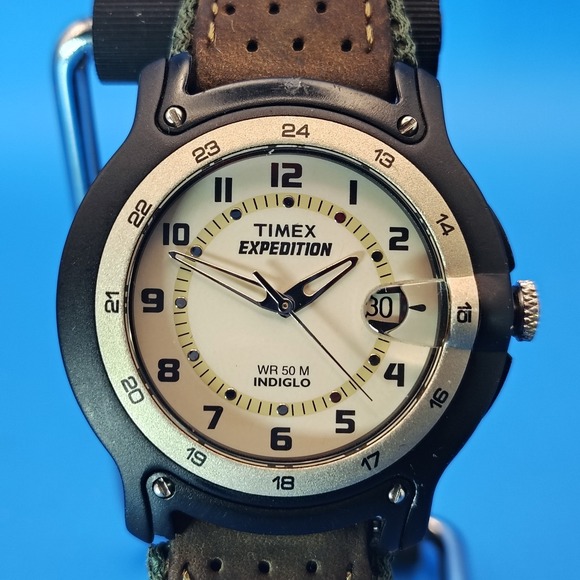 Vintage 2005 Timex Expedition Indiglo 39mm Mens Quartz Field Watch Size 6-7.75